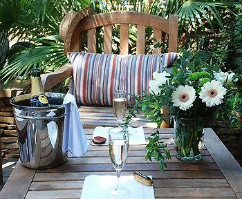 Les Jardins De Cassis - Parking Gratuit & Piscine Chauffee Hotel